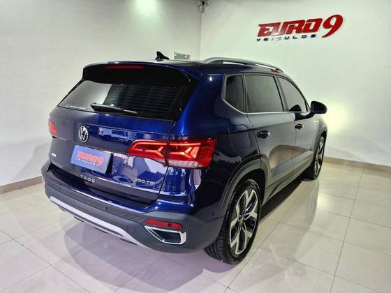 VOLKSWAGEN TAOS 1.4 250 TSI TOTAL FLEX HIGHLINE AUTOMÁTICO